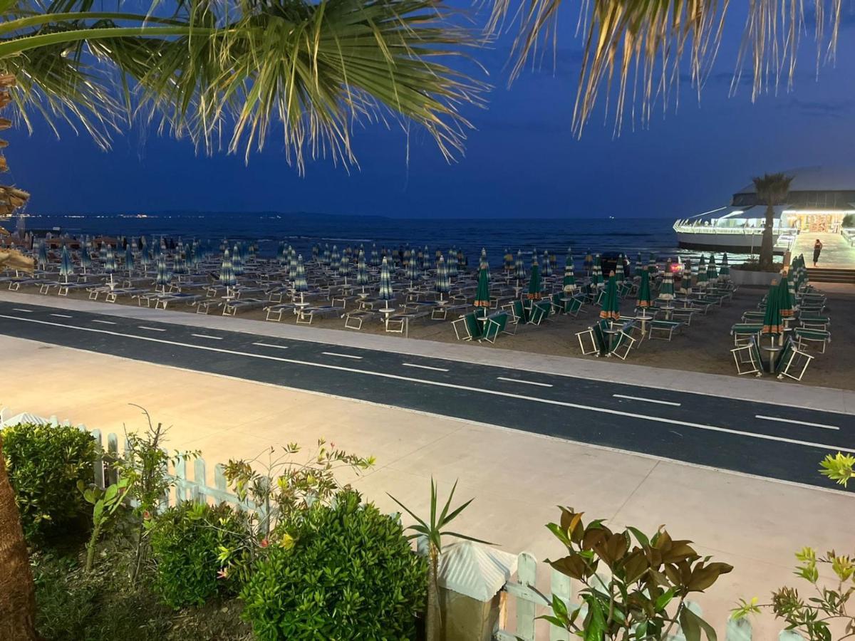 Iliria 1 Apartments Durrës Eksteriør billede